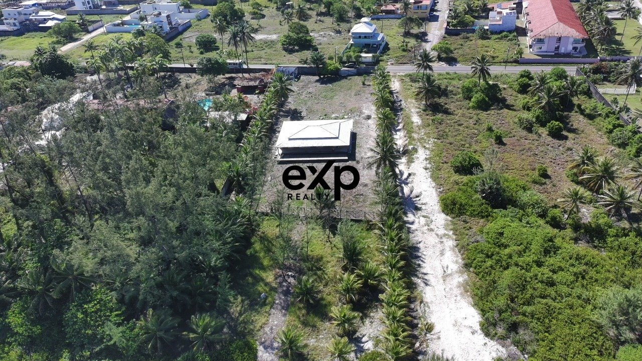 Casa à venda Praia de Guaibim - Valença BA- 3.600m² de Terreno - Financiável - Frente mar