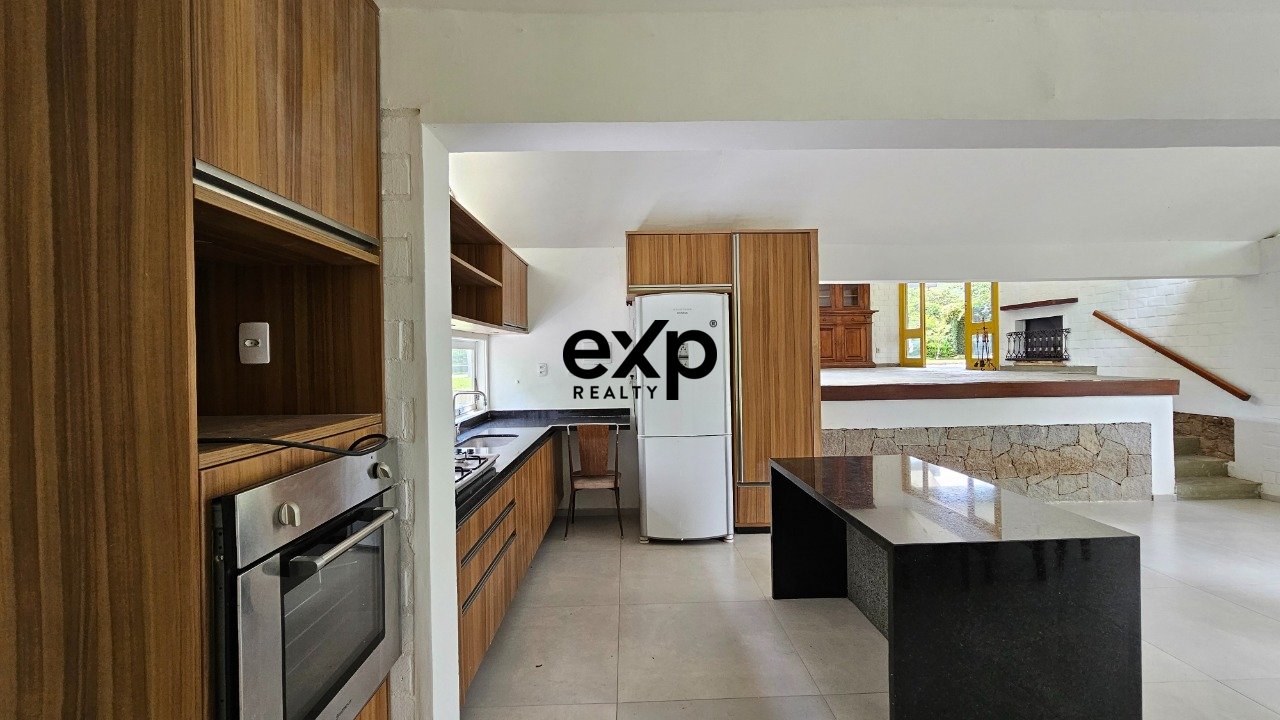 Casa em Condomínio à venda em Petrópolis, Raimundo Correa 820 Itaipava Petrópolis 25725-030, 833 m²