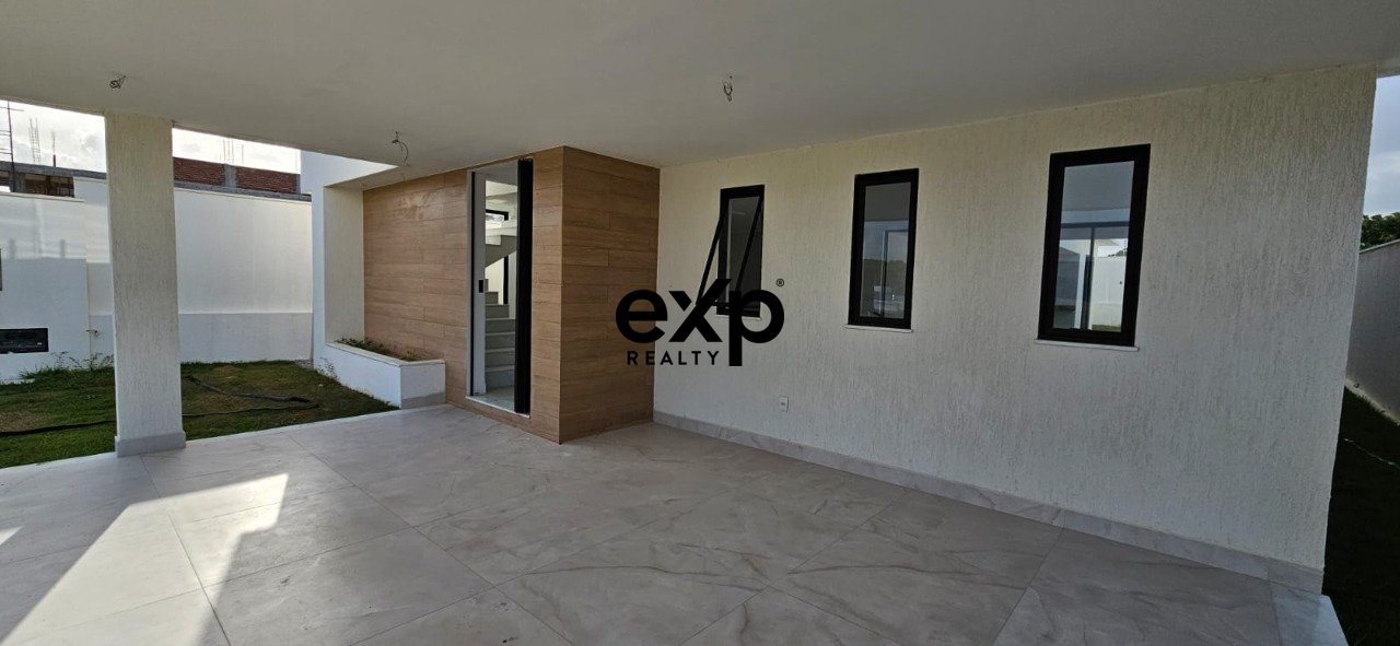 Casa com piscina no Yby Natureza