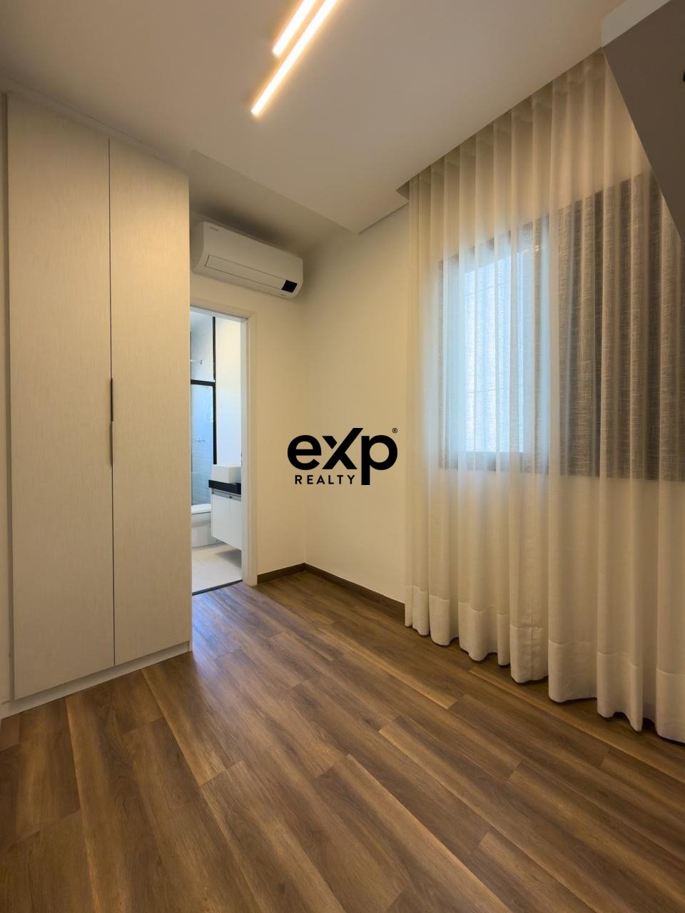Casa em Condomínio à venda em Vinhedo, Antônio Ferragut 629 Pinheirinho Vinhedo 13280-000, 225 m²