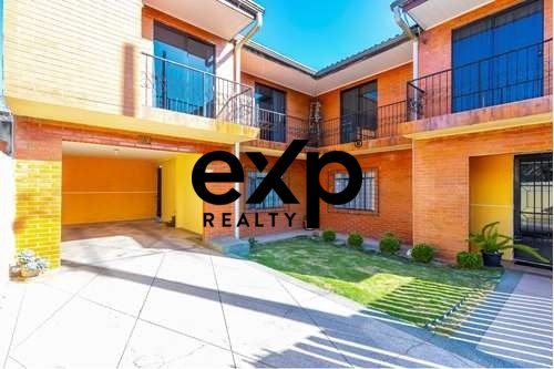 Townhouse for sale in Curitiba, Altevir Borges 10 Sítio Cercado Curitiba 81900-640, 360 m²