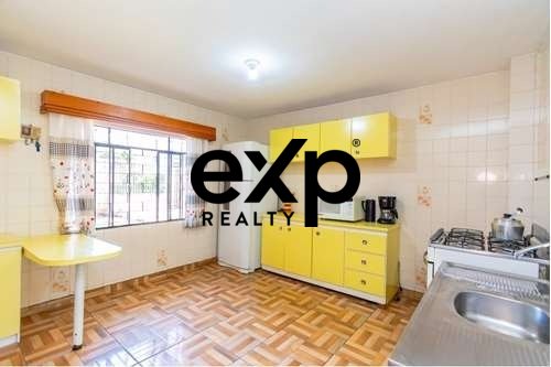 Sobrado à venda em Curitiba, Altevir Borges 10 Sítio Cercado Curitiba 81900-640, 360 m²