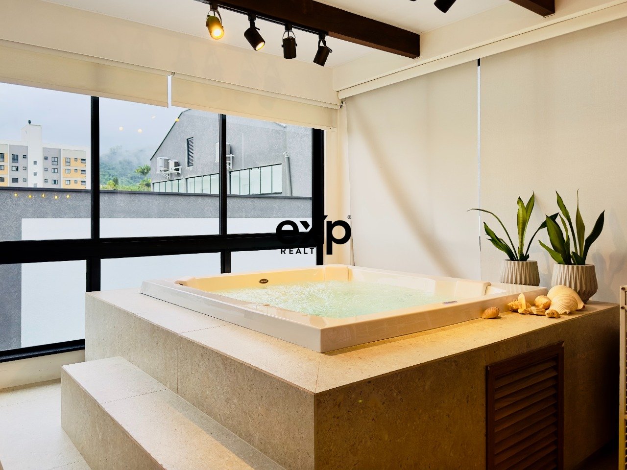 Apartamento à venda em Pomerode, Rua Tiradentes 70 Centro Pomerode 89107-000, 283 m²
