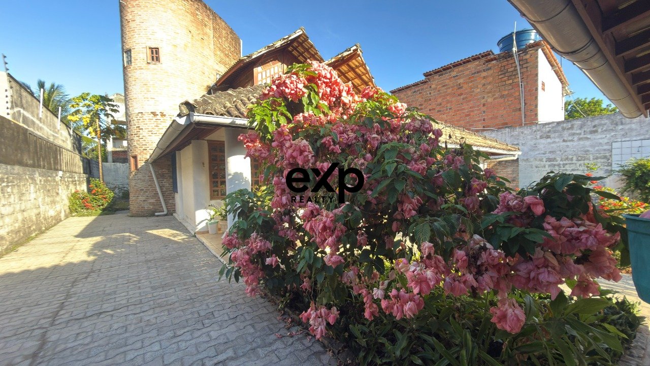 Casa à venda em Valença, Rua do Beijupirá 192 Guaibim Valença 45400-000, 525 m²