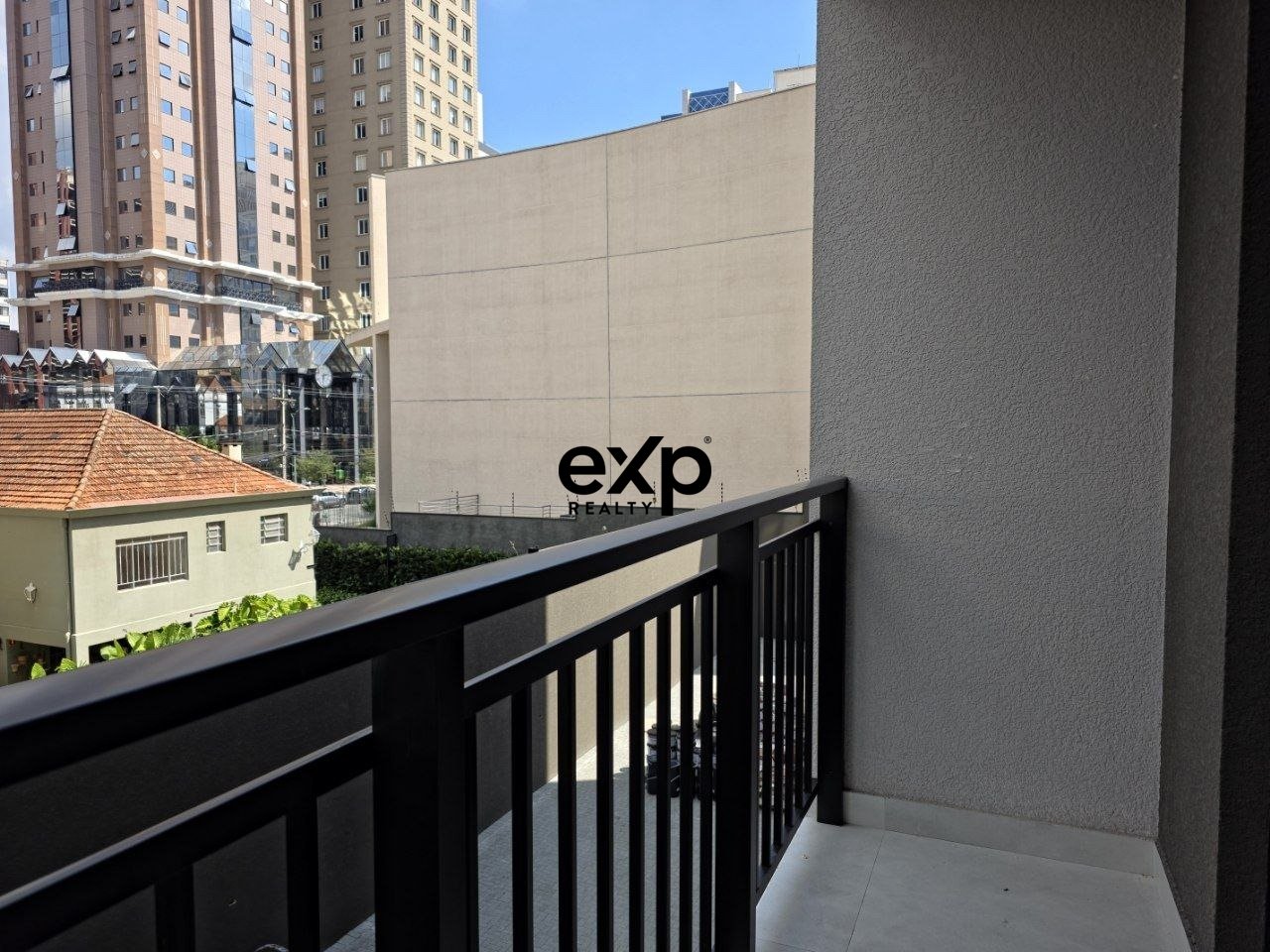 Apartamento à venda em Curitiba, Visconde de Nacar 1050 Centro Curitiba 80410-201, 30 m²