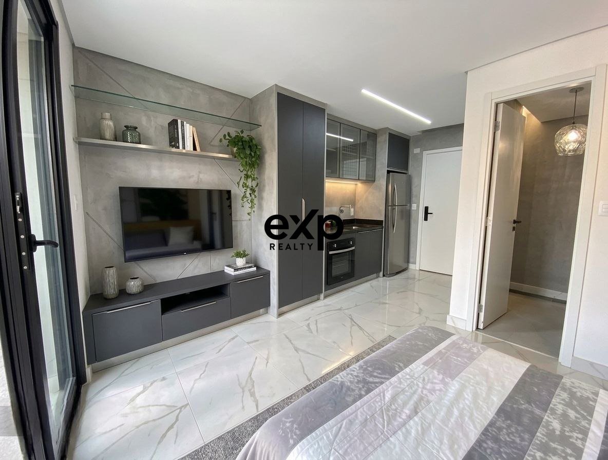 Apartamento à venda em Curitiba, Visconde de Nacar 1050 Centro Curitiba 80410-201, 30 m²