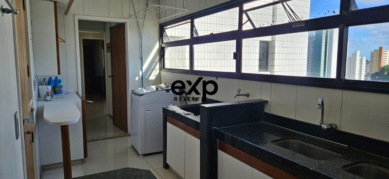 Apartamento à venda em Natal, Amintas Barros 3390 Lagoa Nova Natal 59075-810, 265 m²