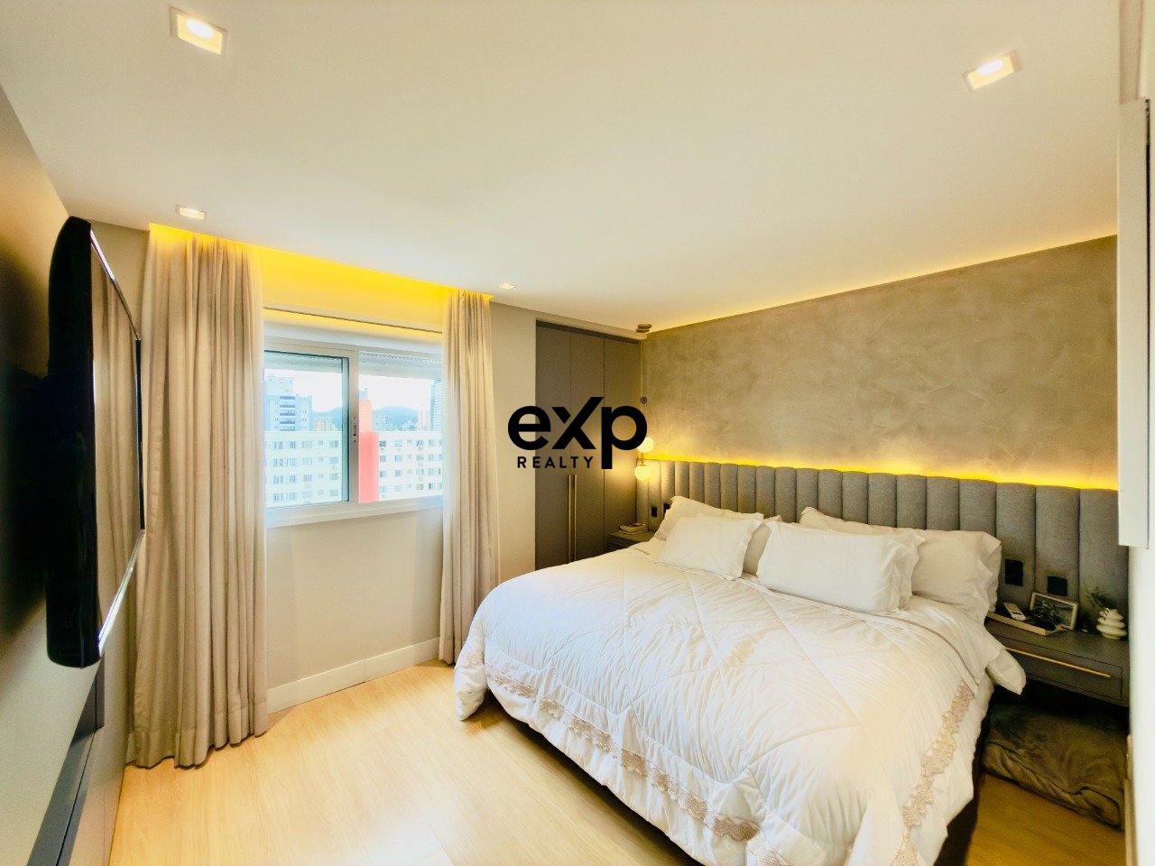 Apartamento à venda em Blumenau, Minas Gerais 91 Centro Blumenau 89012-497, 204 m²