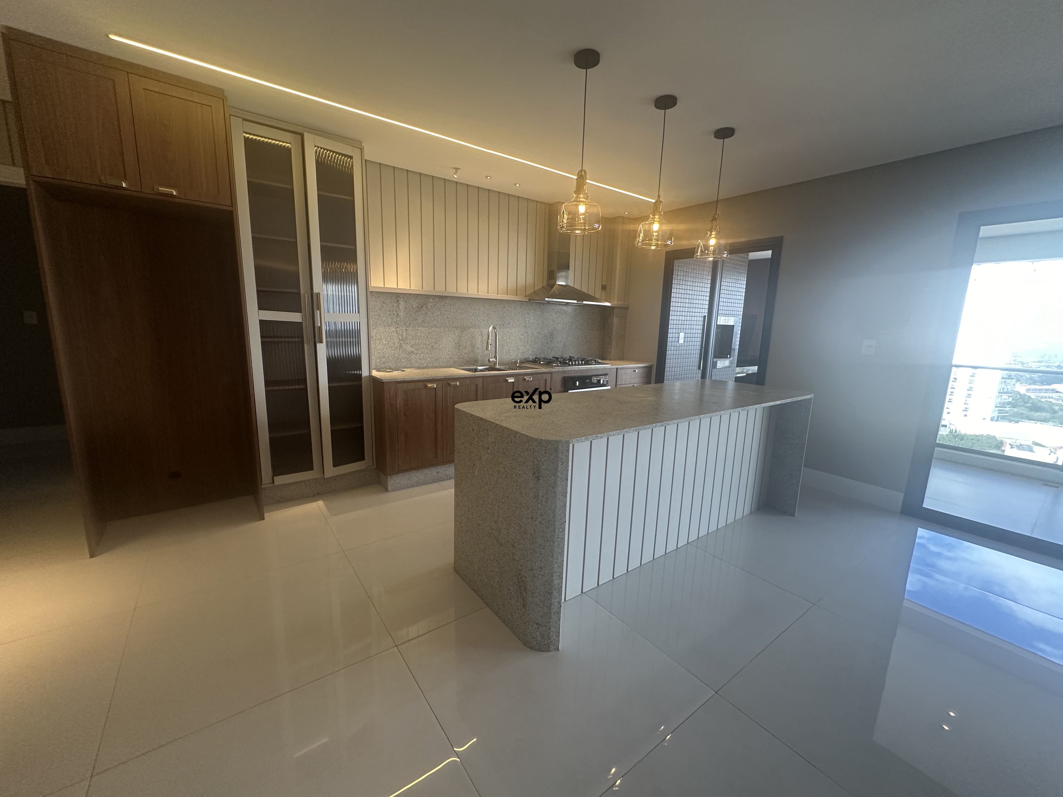 Apartamento à venda em Ponta Grossa, Engenheiro Teixeira Soares 1000 Oficinas Ponta Grossa 84040-180, 195 m²