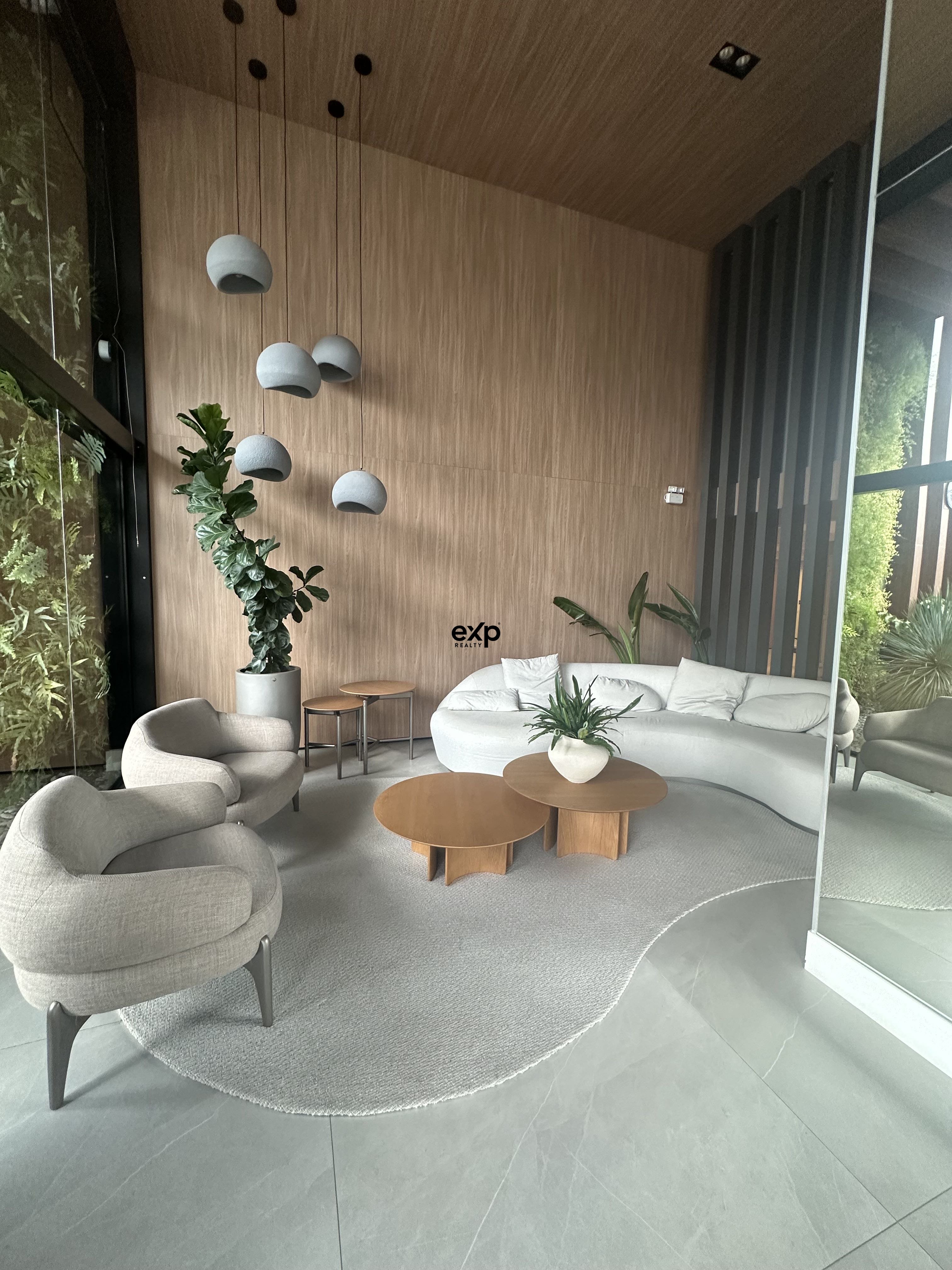 Apartamento à venda em Ponta Grossa, Engenheiro Teixeira Soares 1000 Oficinas Ponta Grossa 84040-180, 195 m²