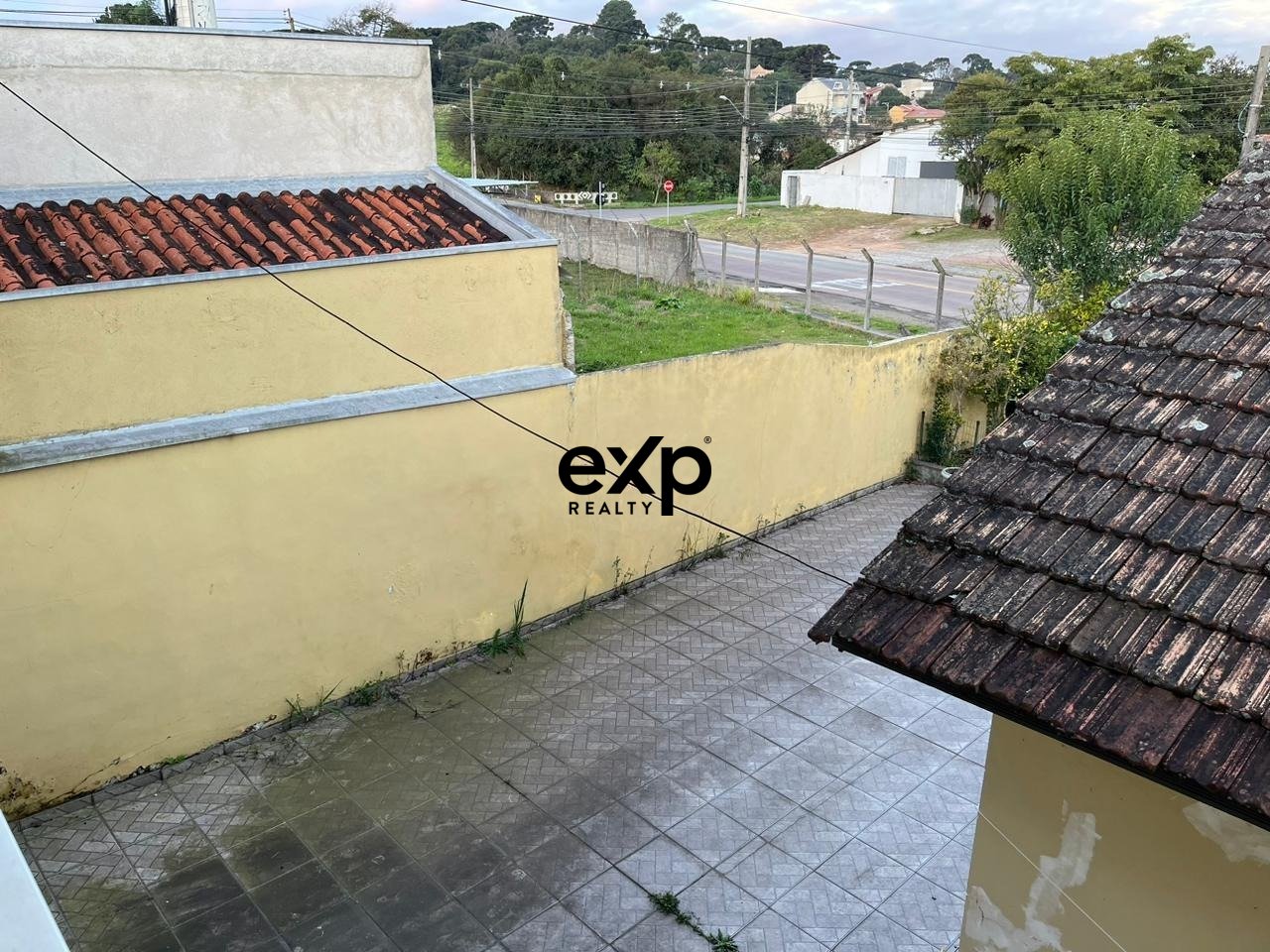 Casa à venda em Curitba, Rua Dona Saza Lattes 79 Uberaba Curitba 81540-460, 367 m²