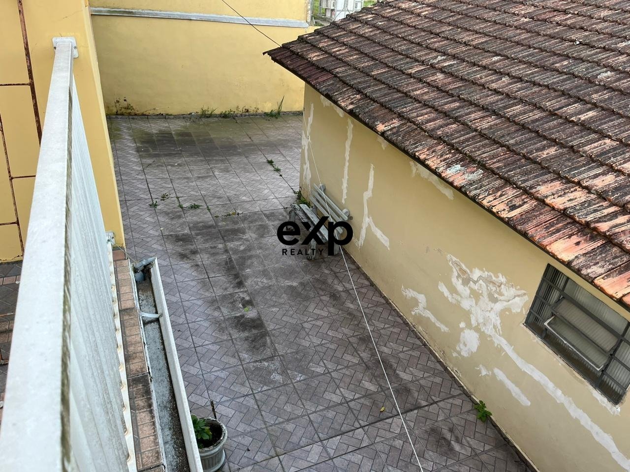 Casa à venda em Curitba, Rua Dona Saza Lattes 79 Uberaba Curitba 81540-460, 367 m²