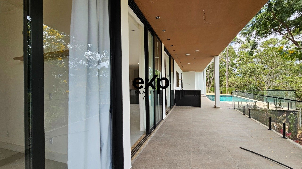 House for Sale in Mundeus Condominium, 395m² for R$ 3,500,000.00 - Itaipava, Petrópolis/RJ 4