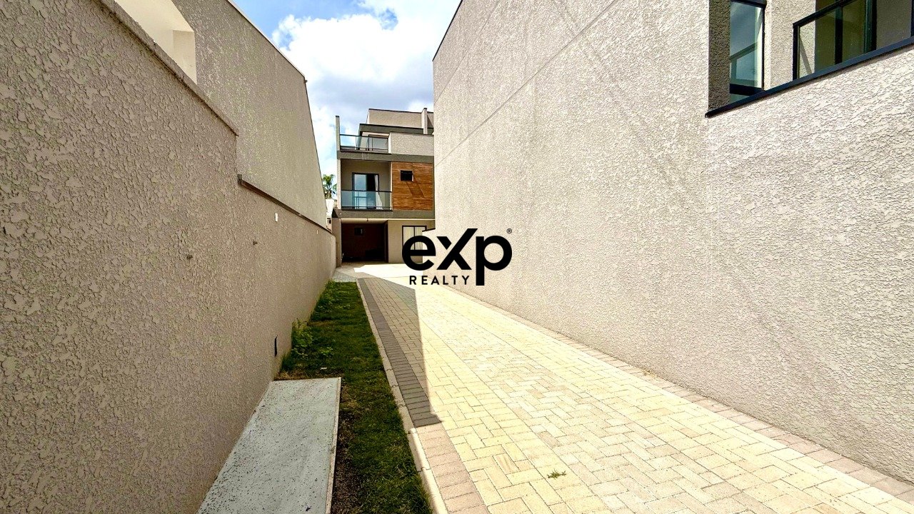 Casa em Condomínio à venda em Curitiba, Hugo Gusso 383 Capão Raso Curitiba 81020-730, 140 m²