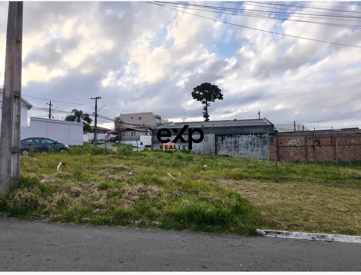 Opportunity! Flat corner lot to build a building up to 6 floors or a beautiful residence with a view of the Serra do Mar! 5