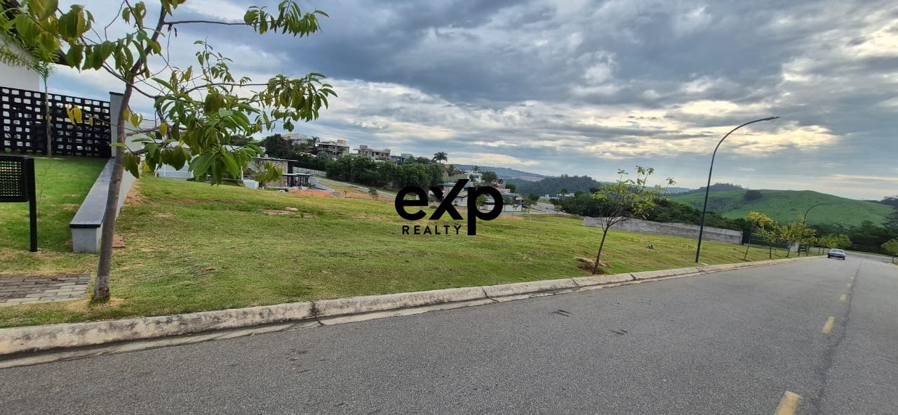 Flat land for sale in Arboretum Condominium, Vinhedo, SP R$700,000