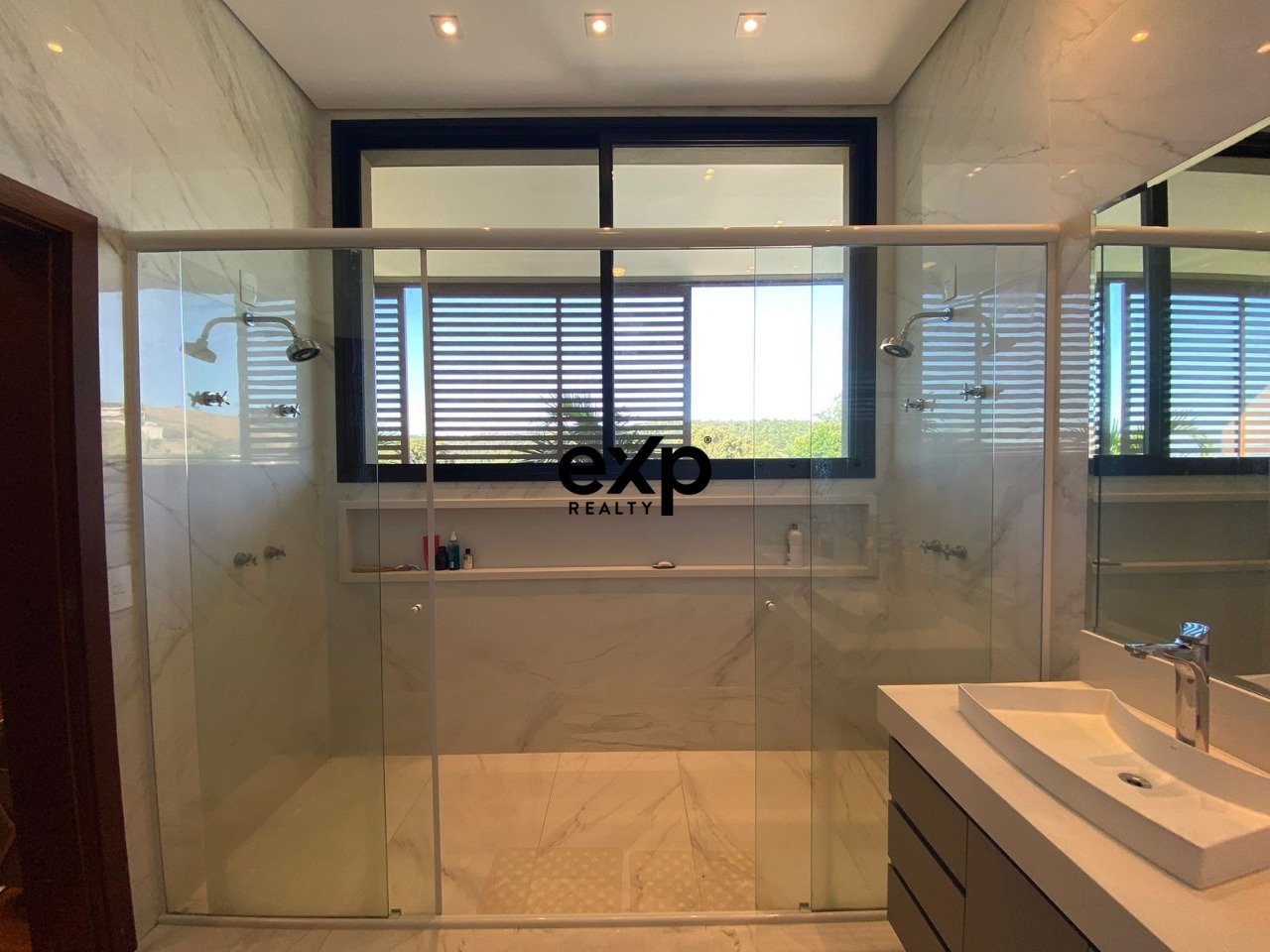 Casa em Condomínio à venda em Itupeva, Lisiantos 80 Fazenda Serra Azul Itupeva 13299-346, 800 m²