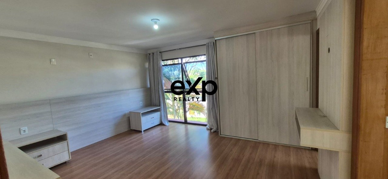 4-Bedroom House | 3 Suites | Gourmet Space | Valinhos | 402m² Plot | Close to Dom Pedro and Anhanguera 4
