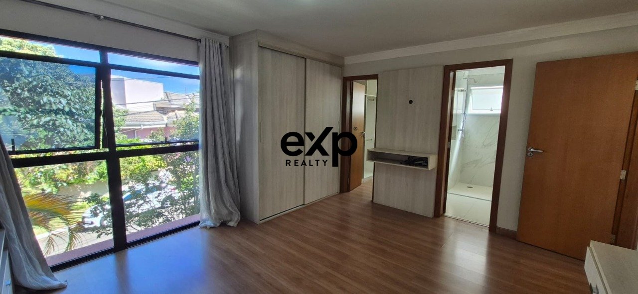 4-Bedroom House | 3 Suites | Gourmet Space | Valinhos | 402m² Plot | Close to Dom Pedro and Anhanguera 5