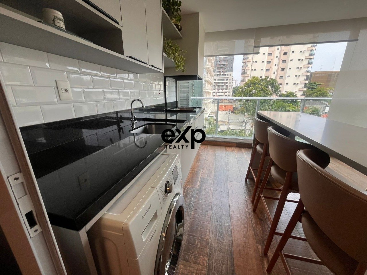 Apartamento de 2 suítes em Moema para aluguel