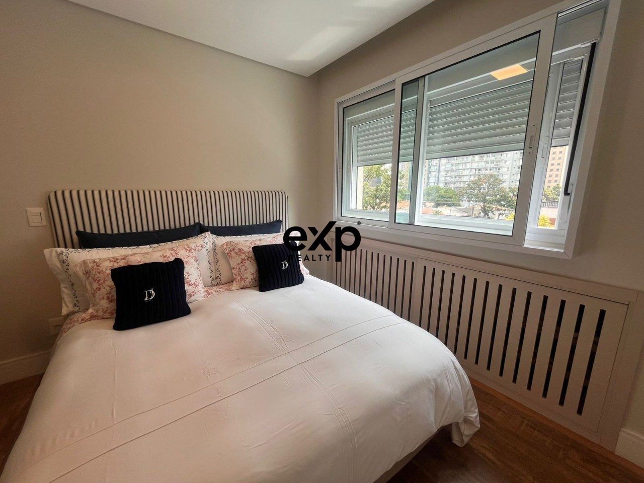 Apartamento de 2 suítes em Moema para aluguel