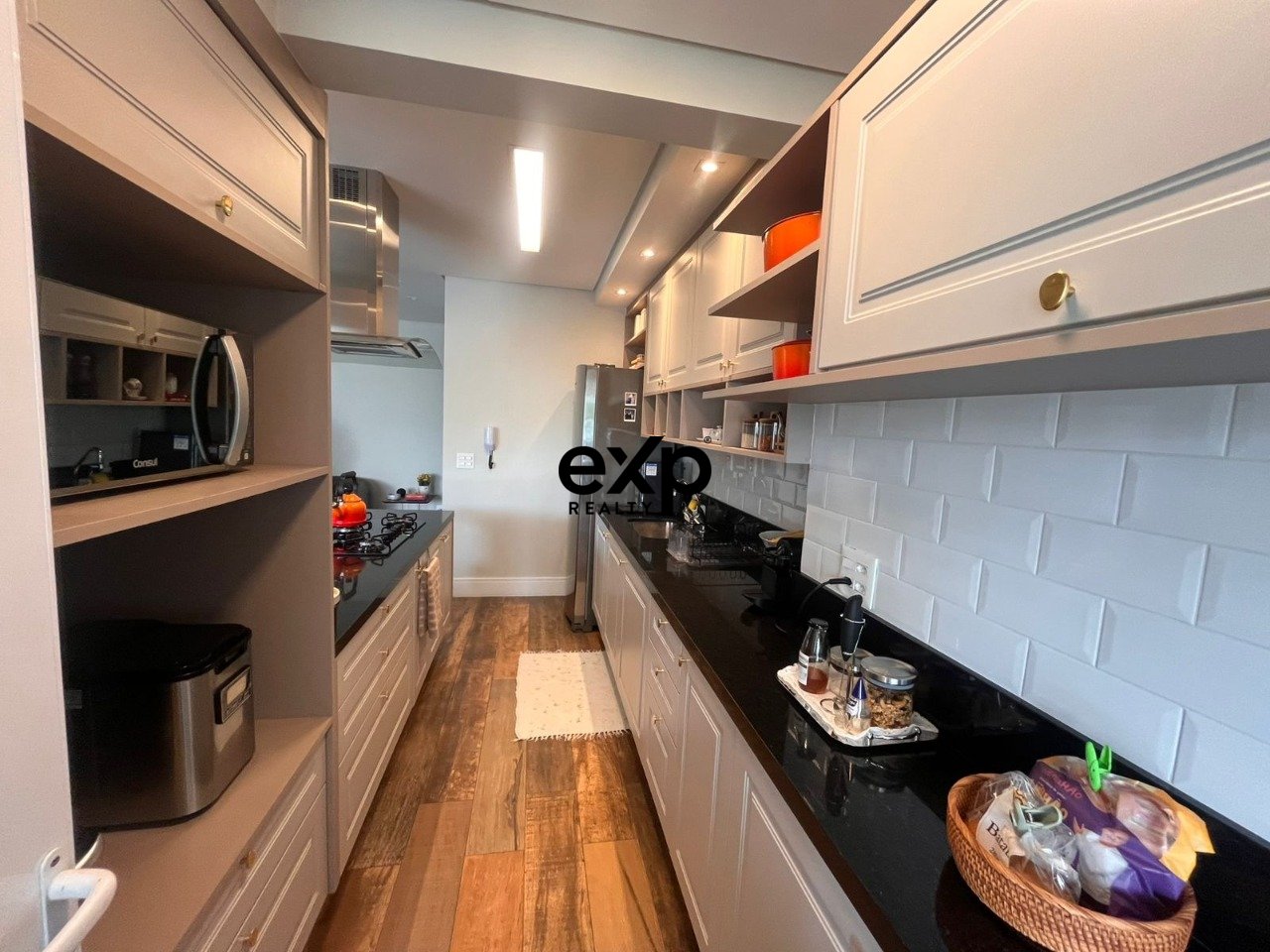 Apartamento de 2 suítes em Moema para aluguel