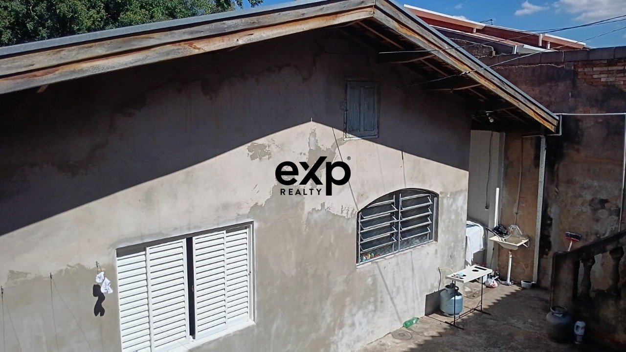 Casa à venda com 04 quartos na Vila Teixeira em Campinas/SP