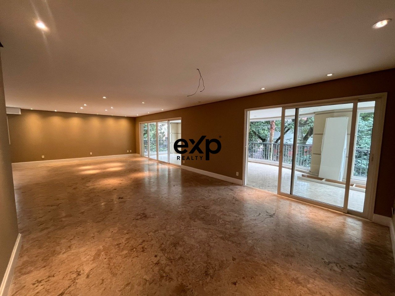 Luxuoso Apartamento para aluguel em Vila Nova Conceição