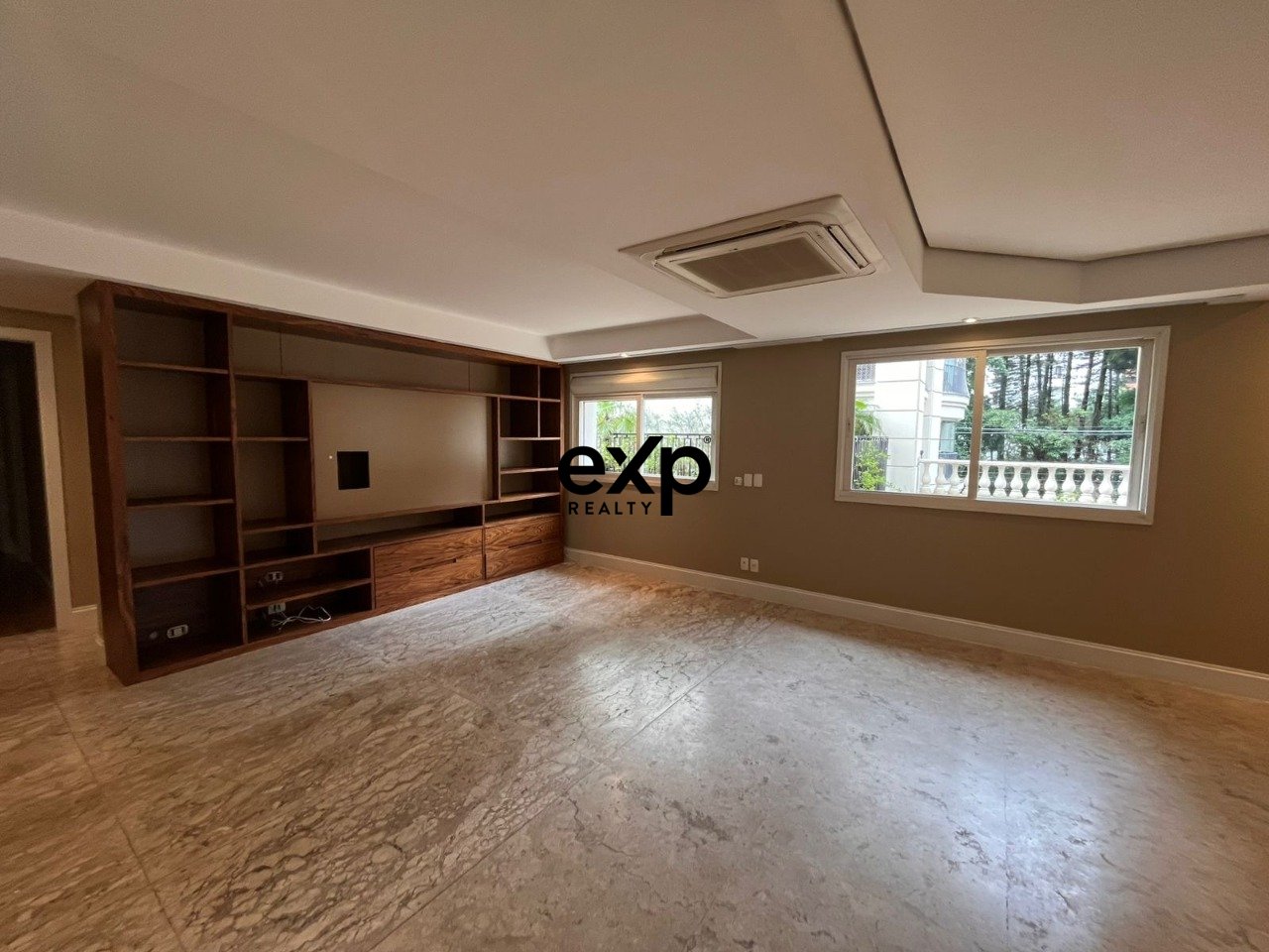 Apartment for rent in São Paulo, Jacques Felix 450 Vila Nova Conceção São Paulo 04509-001, 319 m²