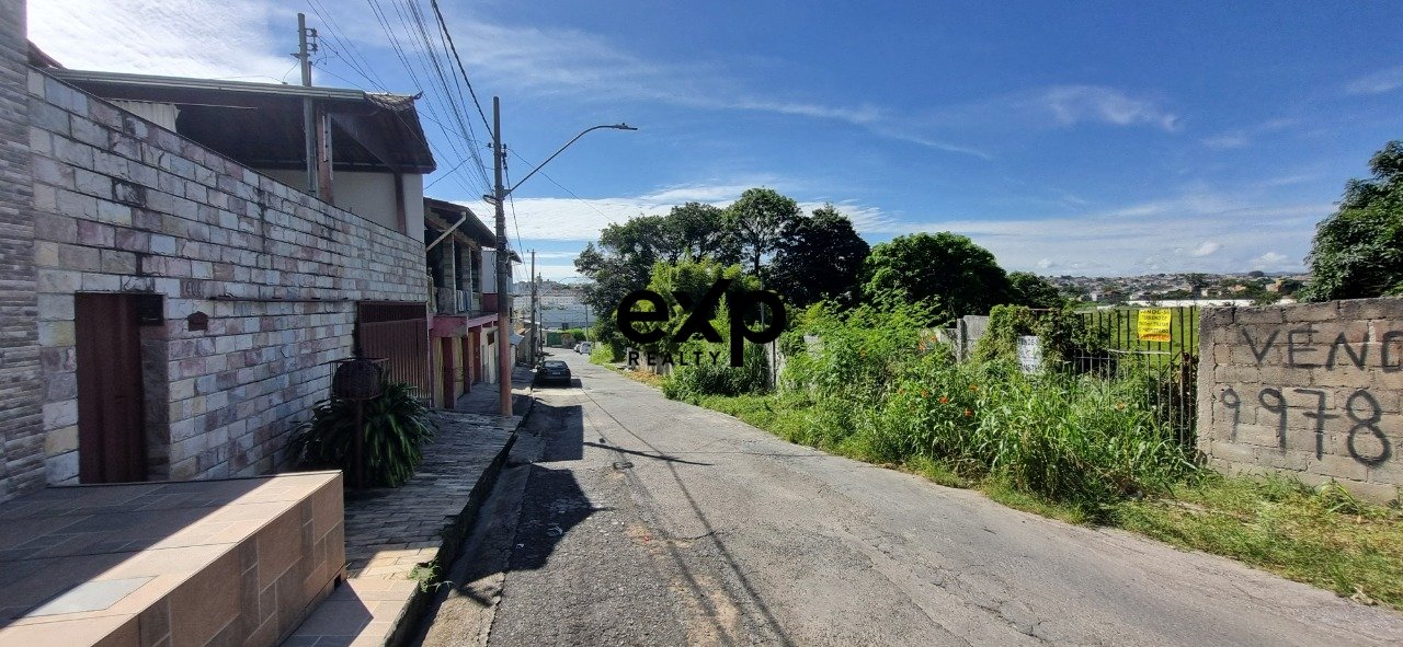 Lot in the CEASA Region with 1,564.71m² Commercial or Residential 3