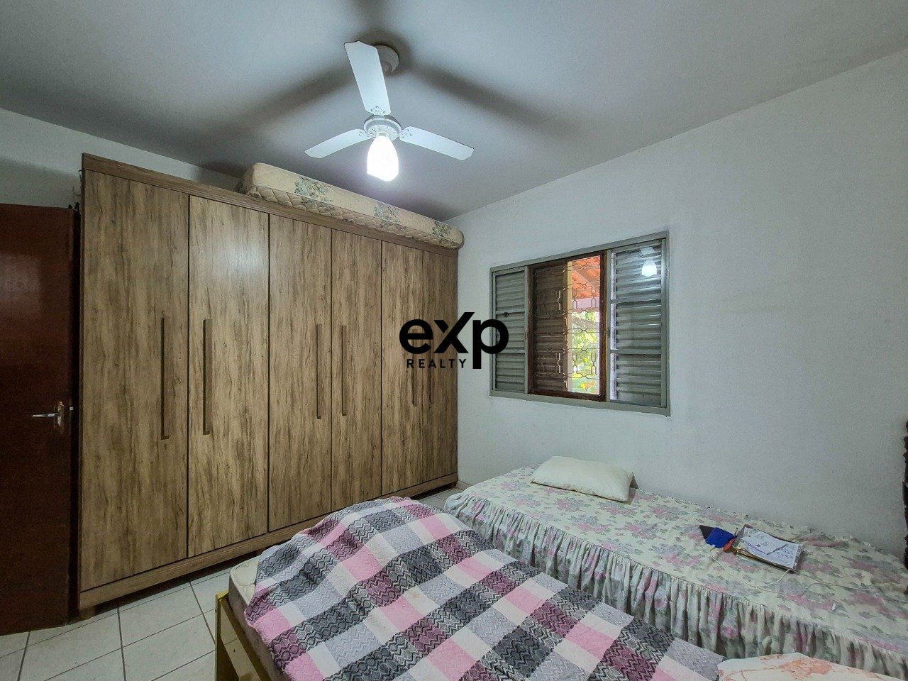 Chácara com 1.250 m² de terreno à venda no bairro Serrote
