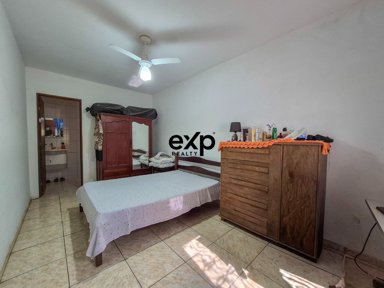 Chácara com 1.250 m² de terreno à venda no bairro Serrote