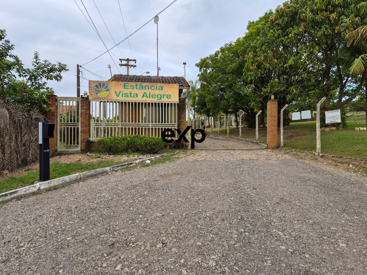 Chácara com 1.250 m² de terreno à venda no bairro Serrote