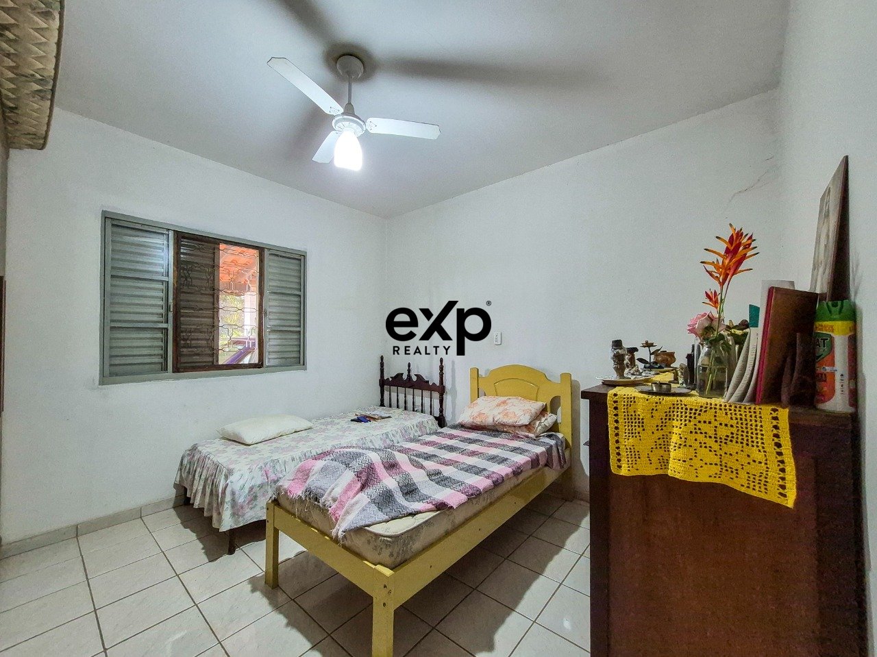 Chácara com 1.250 m² de terreno à venda no bairro Serrote