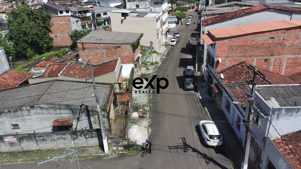 Terreno à venda no Centro de Valença BA