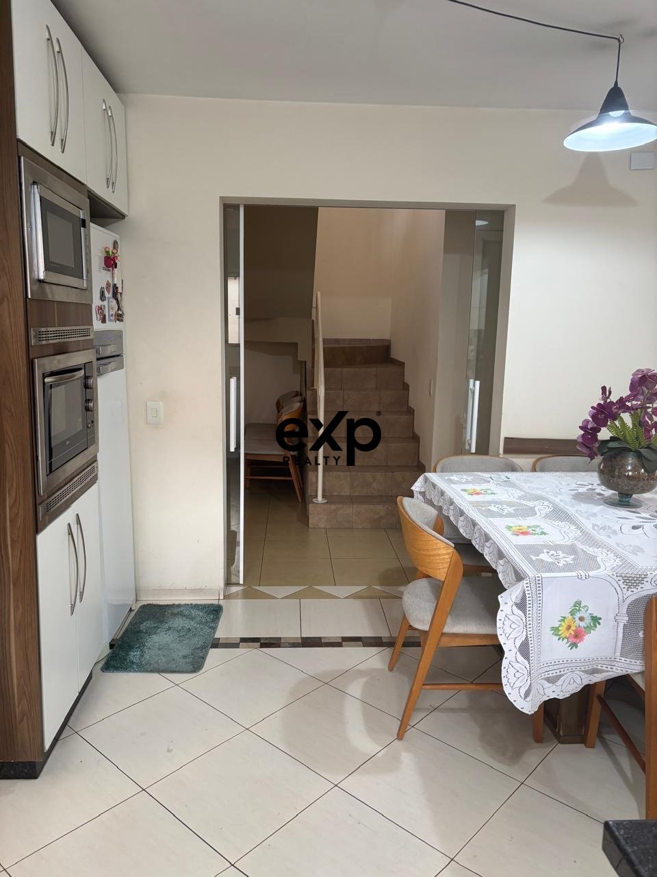 SOBRADO AO LADO DO BOSQUE | 206m² | 4 QUARTOS (2 SUÍTES) | 4 VAGAS | ESTÂNCIA - PINHAIS