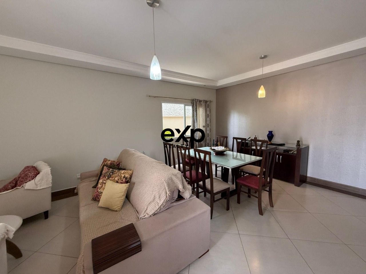 House for sale with 05 bedrooms in Villaggio Fiorentino in Valinhos/SP
