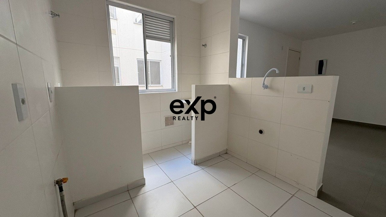 Apartamento 2 Quartos - Campo Largo Condominio Clube California