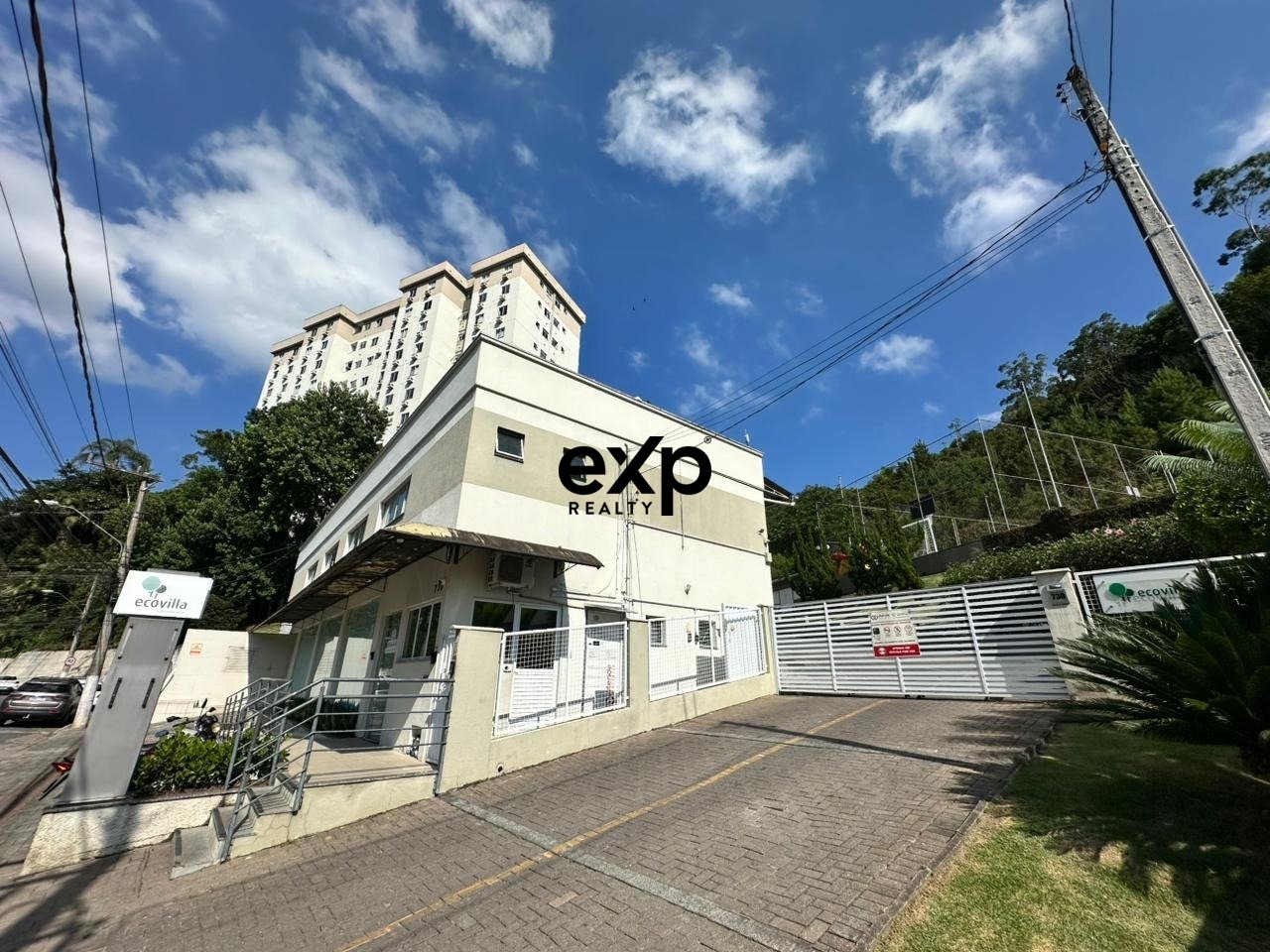 Apartamento semi mobiliado no Condomínio Ecovilla, bairro Ribeião Fresco Blumenau SC.
