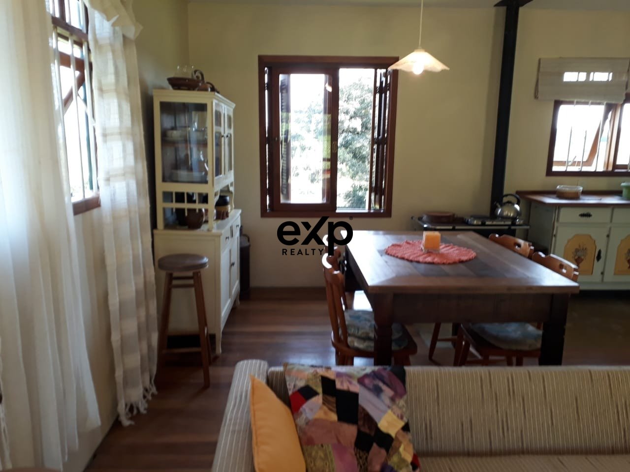 Sítio com 2 hectares à venda bairro Lami