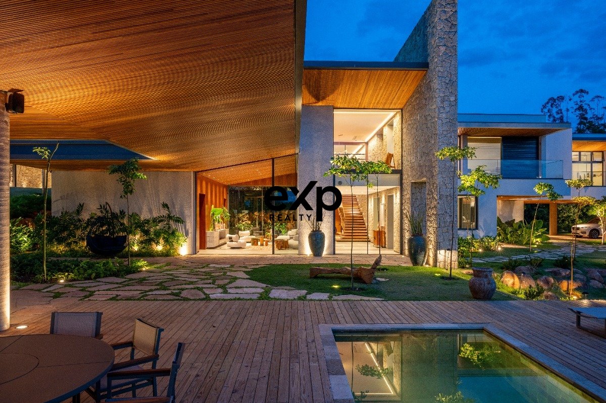 Casa em Condomínio à venda em Campinas, Treze de Maio 1765 Sousas Campinas 13106-054, 2230 m²
