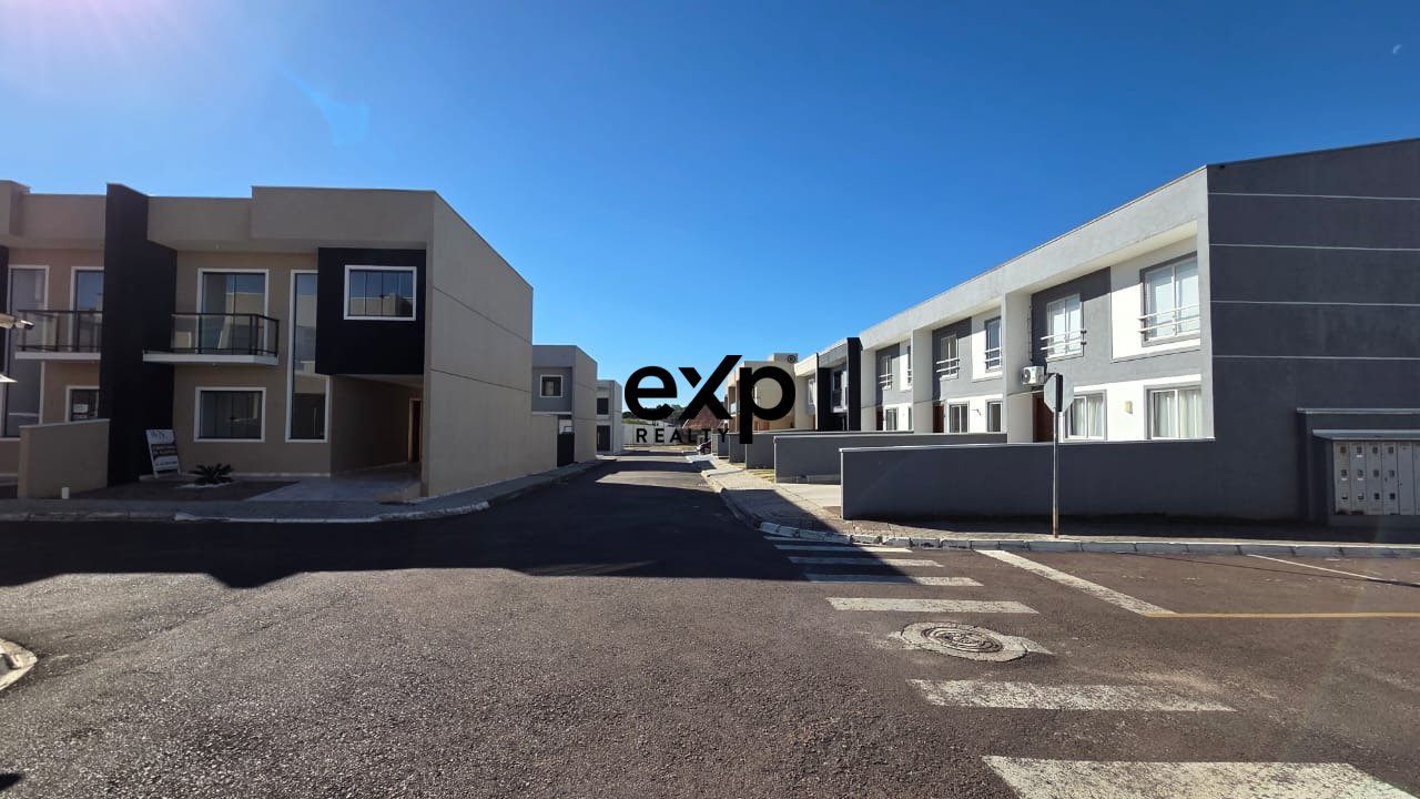 Sobrado à venda em São José dos Pinhais, Melchiades de Bastos 292 Costeira São José dos Pinhais 83015-232, 126 m²