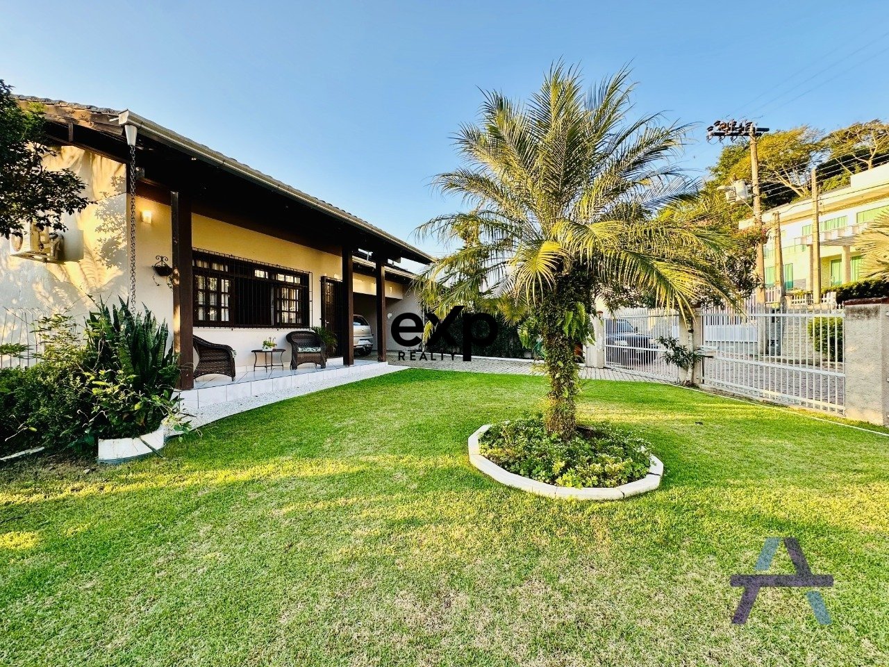 Casa na Velha Central com 4 dormitorios em Blumenau