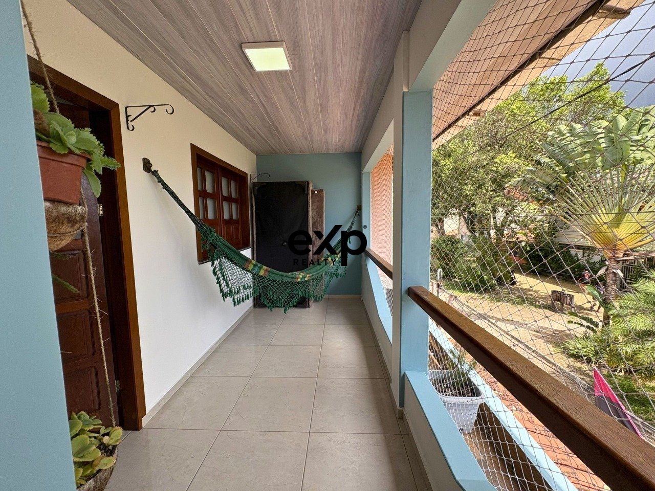 Casa para morar 2/4 , varanda próximo a praia - Gamboa do Morro
