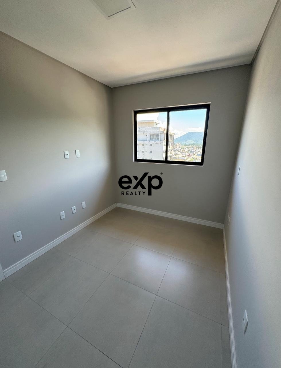 Apartamento pronto para morar em Itapema com condições de planta
