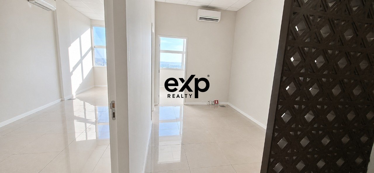 Sala Comercial à venda em Campinas, Antonio Artioli 570 Swiss Park Office Campinas 13049-253, 56 m²