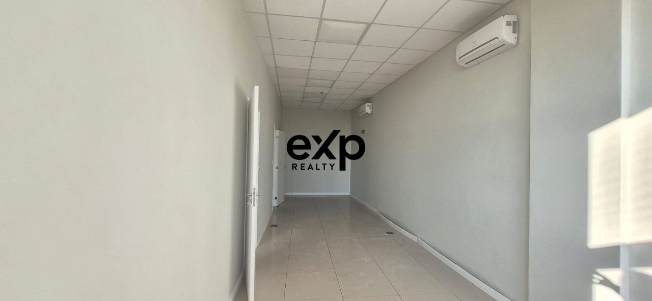 Sala Comercial à venda em Campinas, Antonio Artioli 570 Swiss Park Office Campinas 13049-253, 56 m²