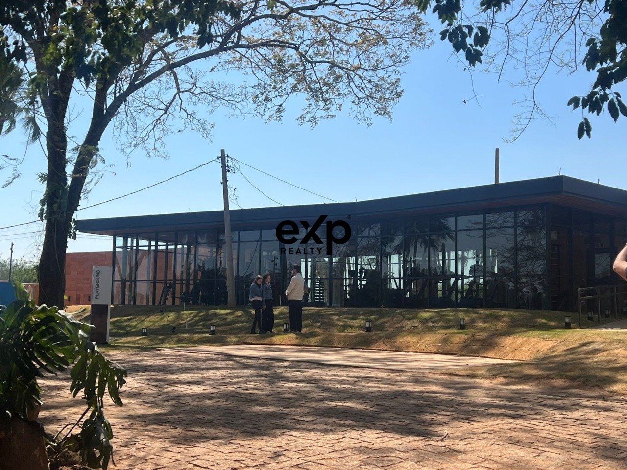 Terreno de 431 m² à venda no Alphaville Dom Pedro 0 em localização privilegiada