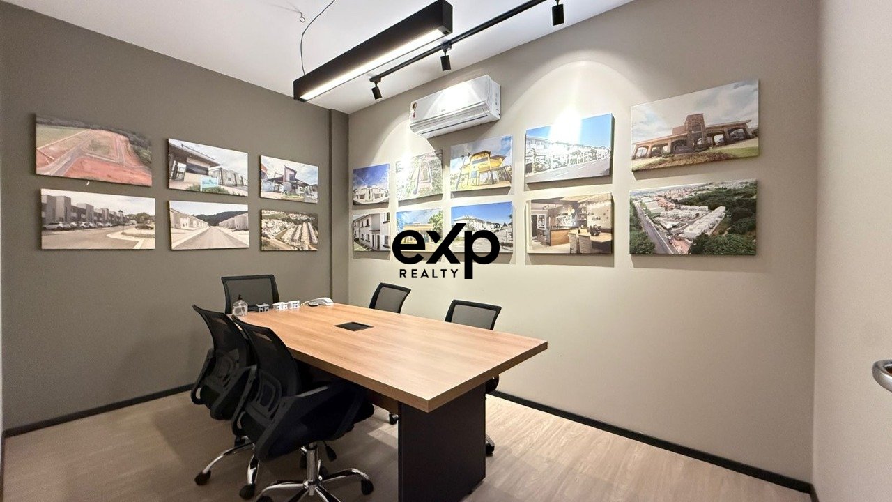 Sala Comercial à venda em Valinhos, José de Oliveira 359 Chácaras Silvania Valinhos 13271-653, 94 m²