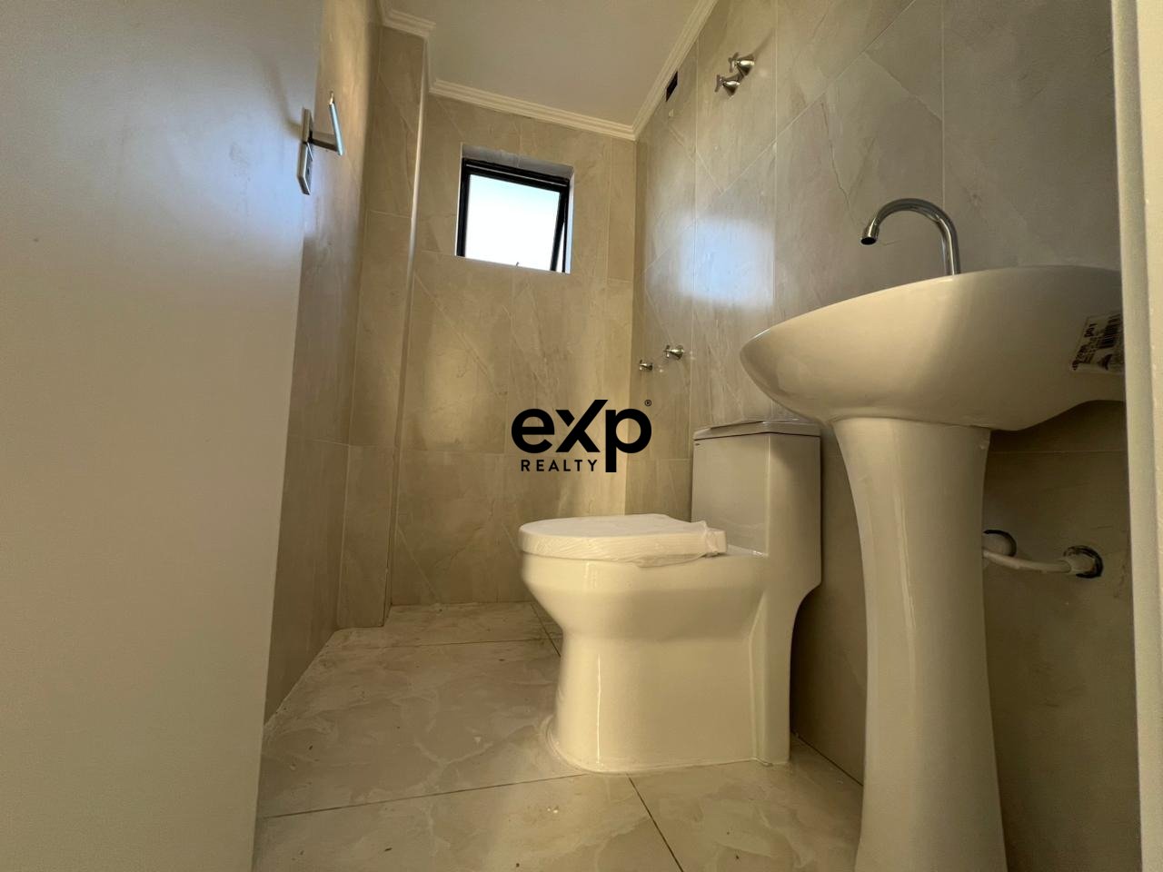 Apartamento novo 03 quartos com suíte proximo ao centro Sao Jose dos Pinhais